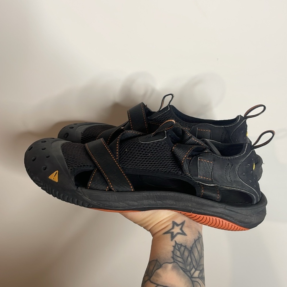 Keen | Men’s Black Aqua Stop Shoes Size 11.5 - Picture 4 of 6